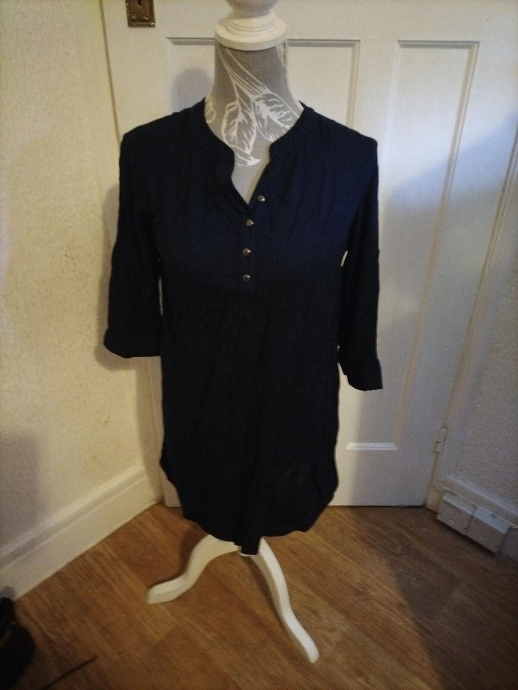 Ladies Mamalicious Size XS Navy Mid Sleeved Blouse