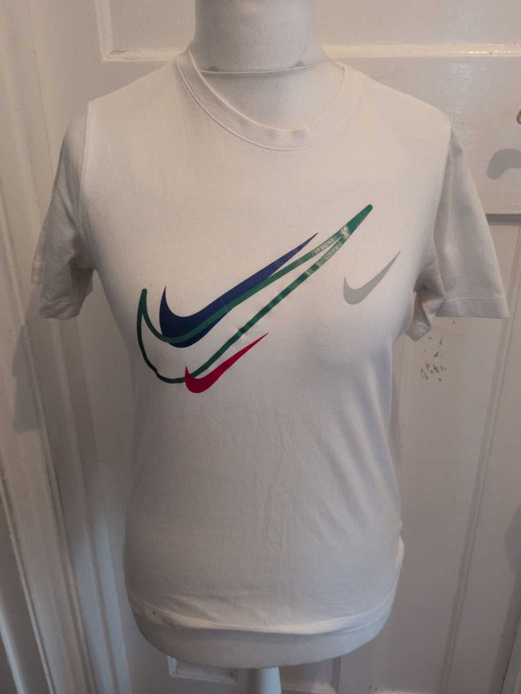 Nike Youth XL White Print Short Sleeve T-shirt