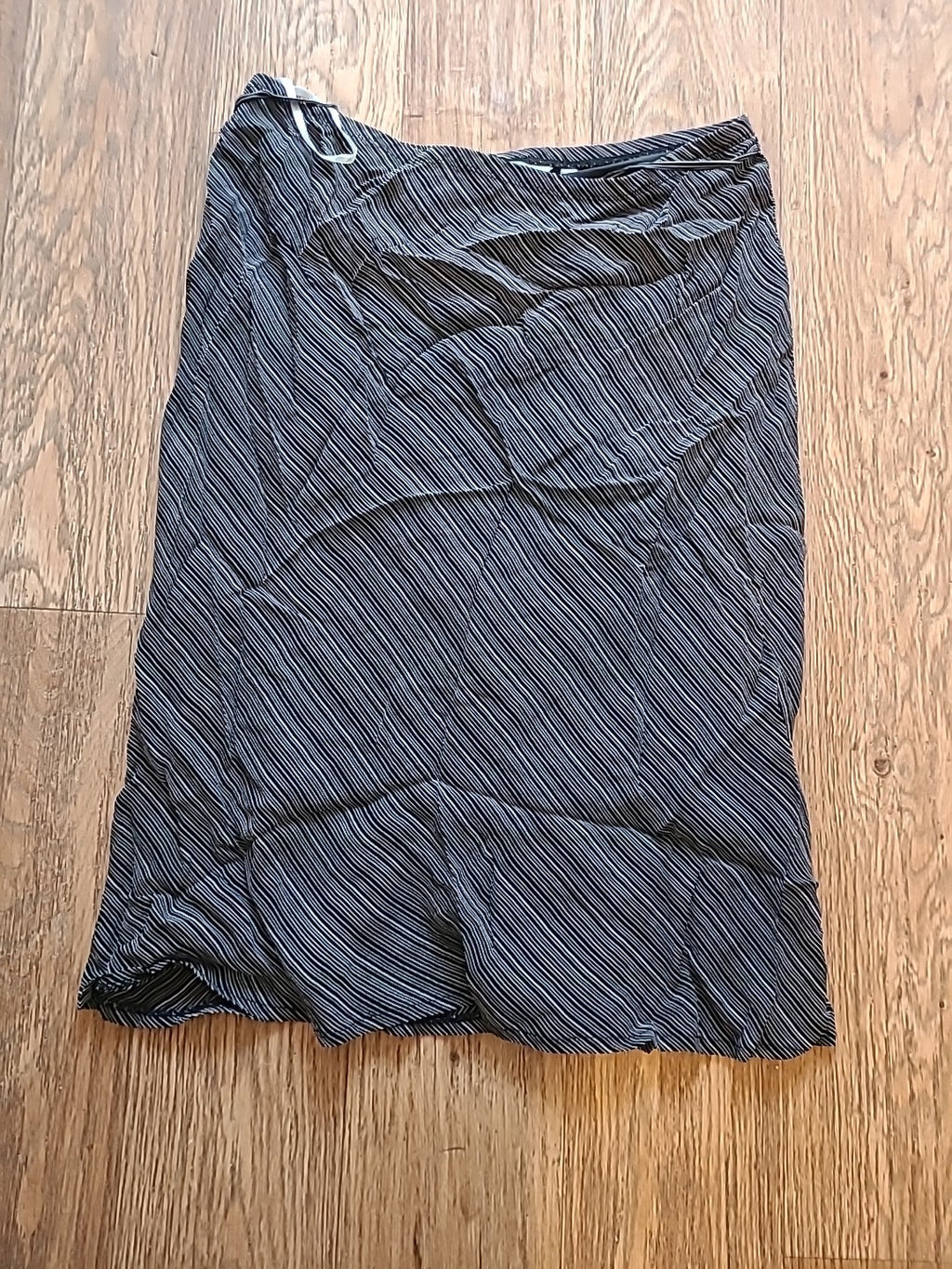 Ladies Primark Size 12 Black White Elasticated Skirt