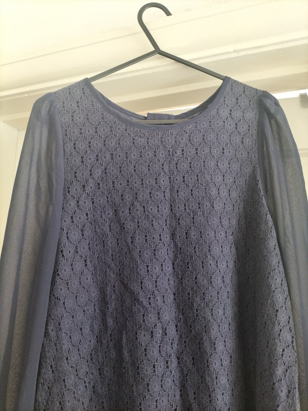 Ladies Select Size 8 Navy Long Sleeved Dress