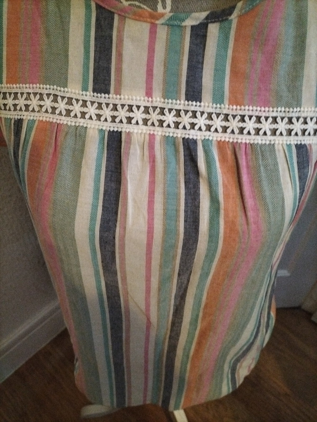Ladies Emery Rose Size Medium Striped Sleeveless T Shirt