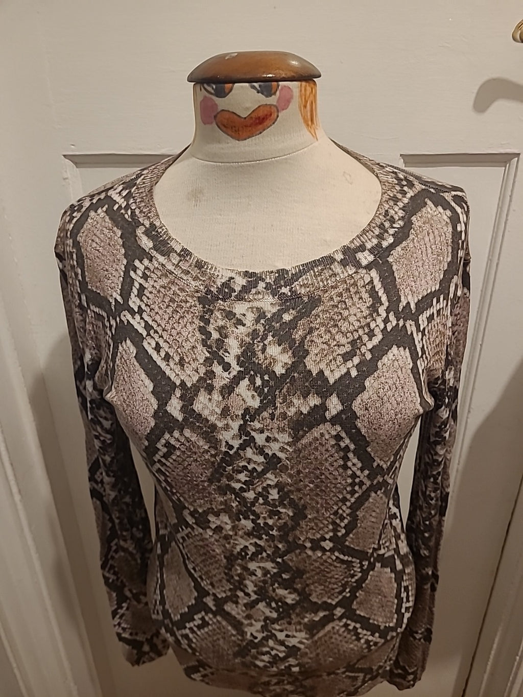 Ladies Dorothy Perkins Size 10 Beige And Brown Long Sleeved Tshirt