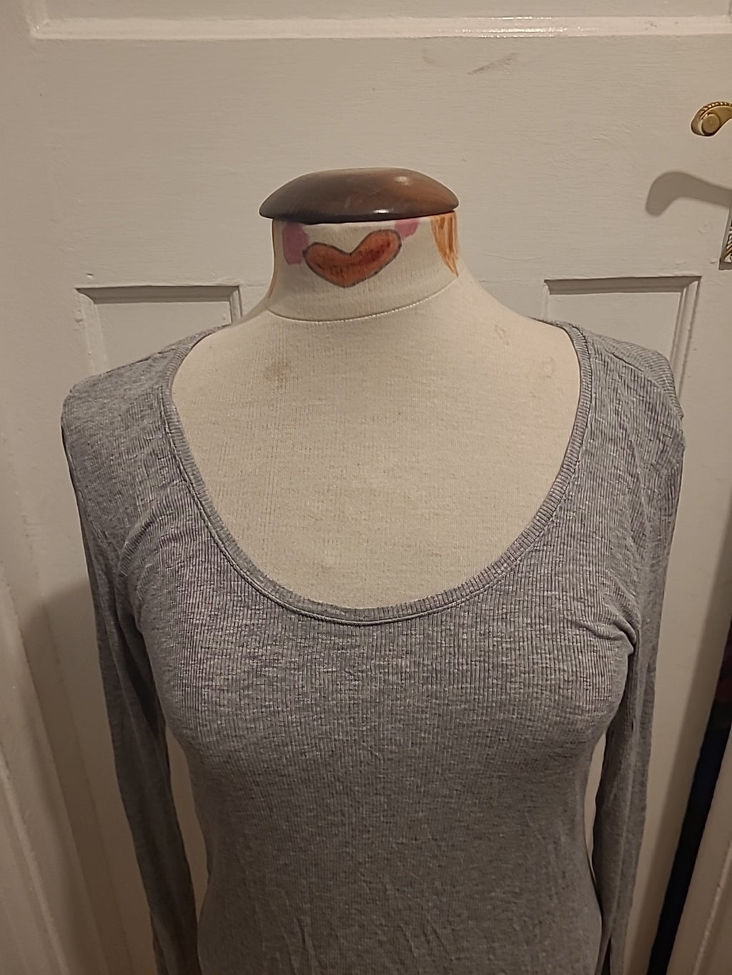 Ladies H&M Size Small Grey Long Sleeved Tshirt