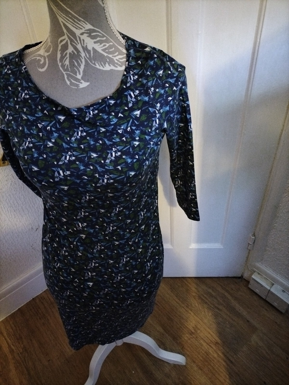 Ladies Pure Size 8 Navy/Green 3/4 Sleeved Dress