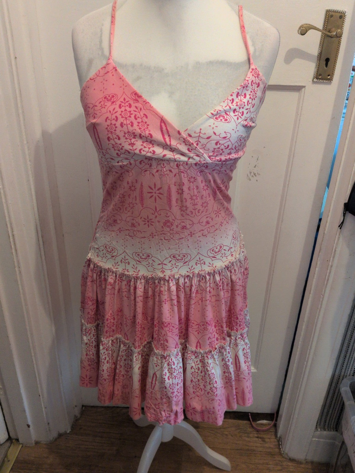 2 Unreal M/L Pink Sleeveless Midi Dress