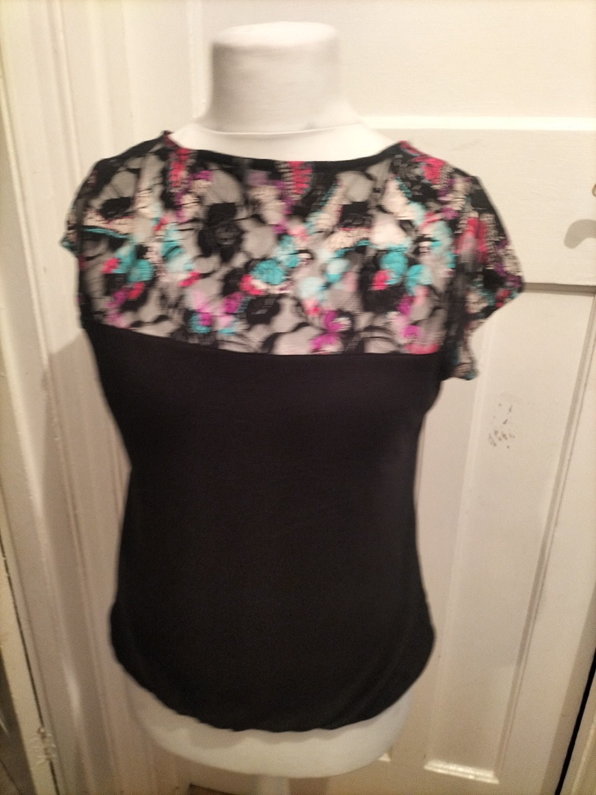 Ladies BHS 14 Black Short Cap Sleeved Floral Upper Blouse