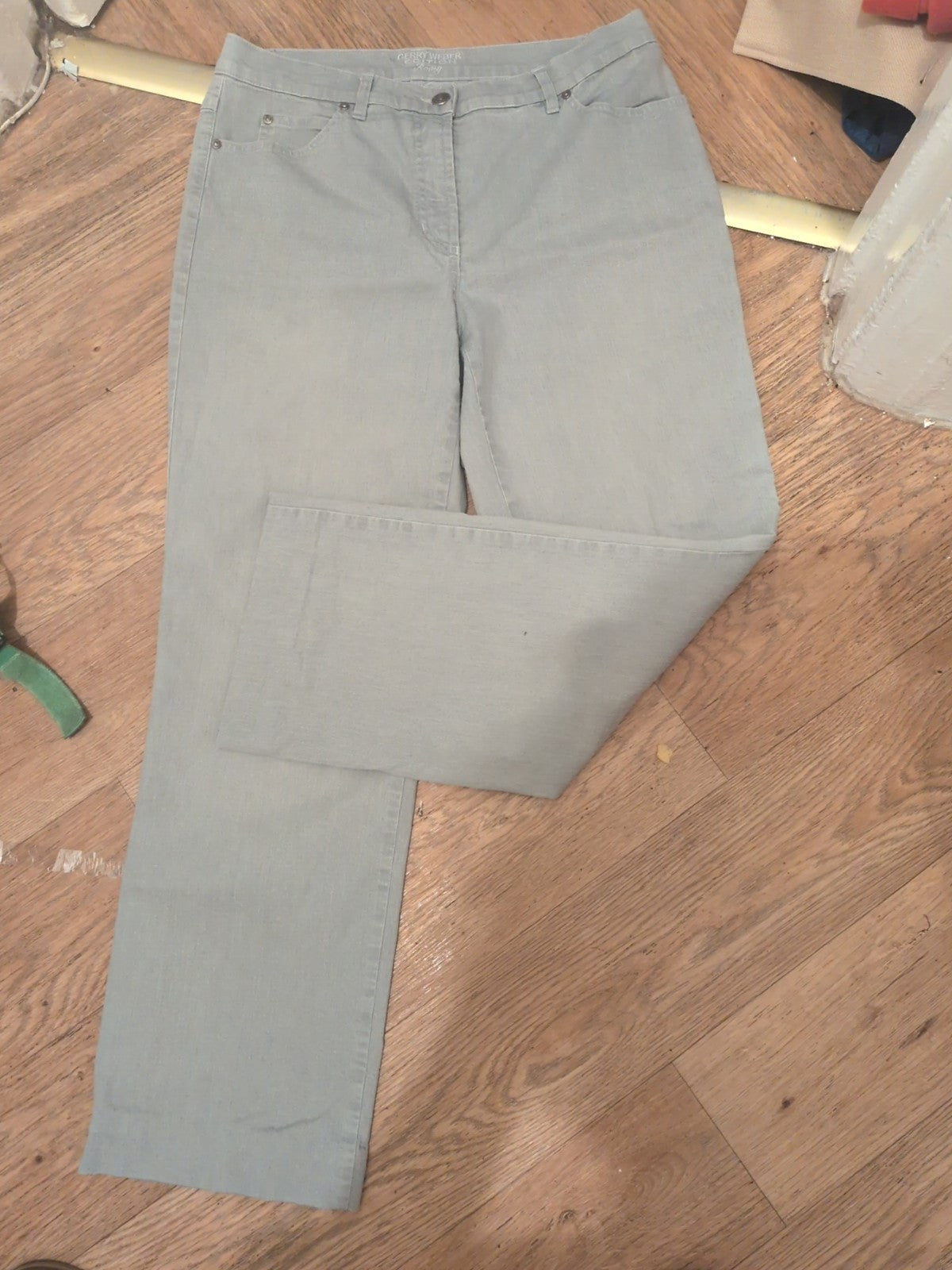 Gerry Weber 14 Pale Grey Straight Denim Jeans