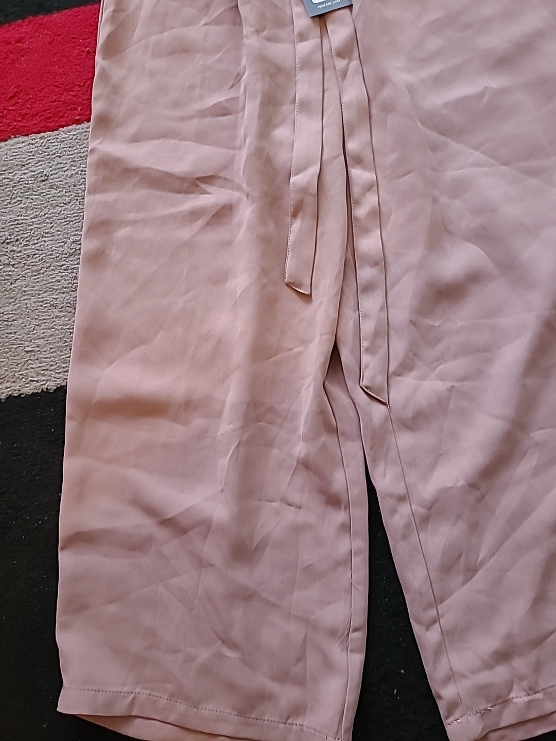 Brand New Ladies Primark Size 6 Nude Elasticated Belted Cropped Trousers