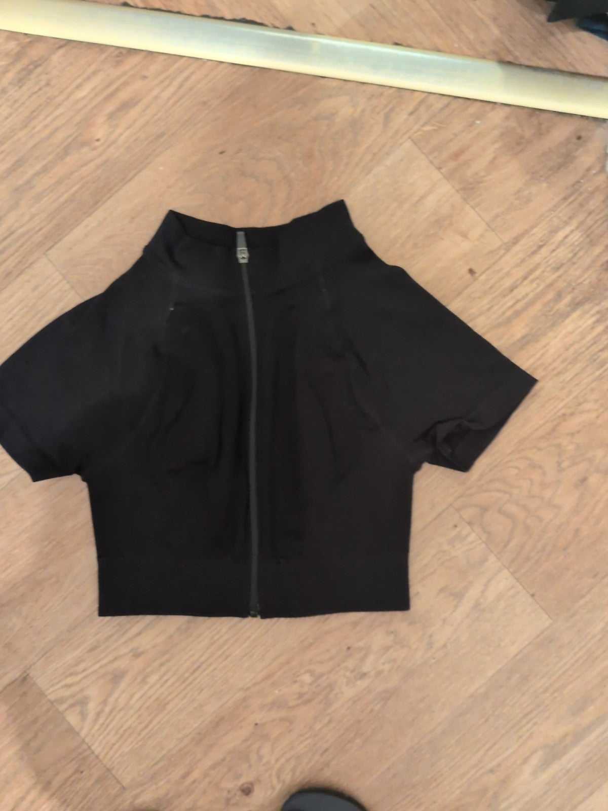 Medium Black Zipped Short Sleeve Tight Fit Top