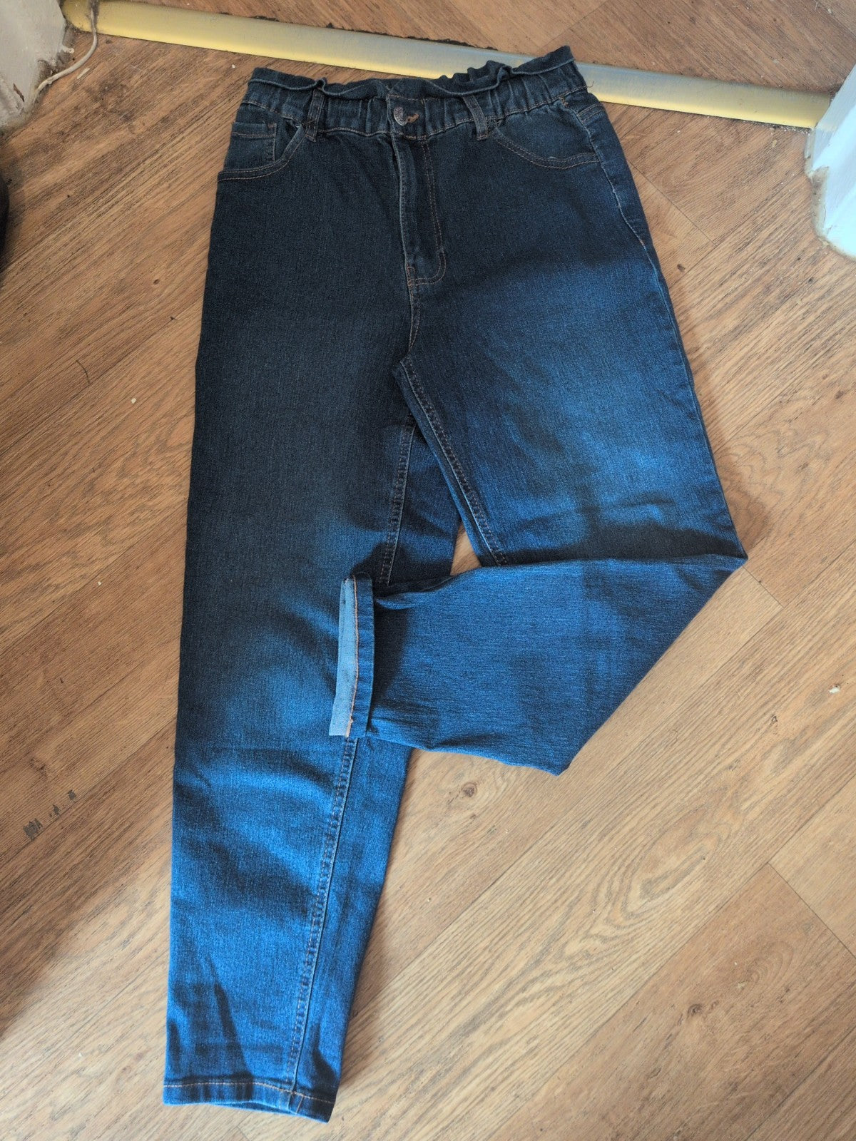 Ladies Beloved Size 8 Elasticated Denim Jeans