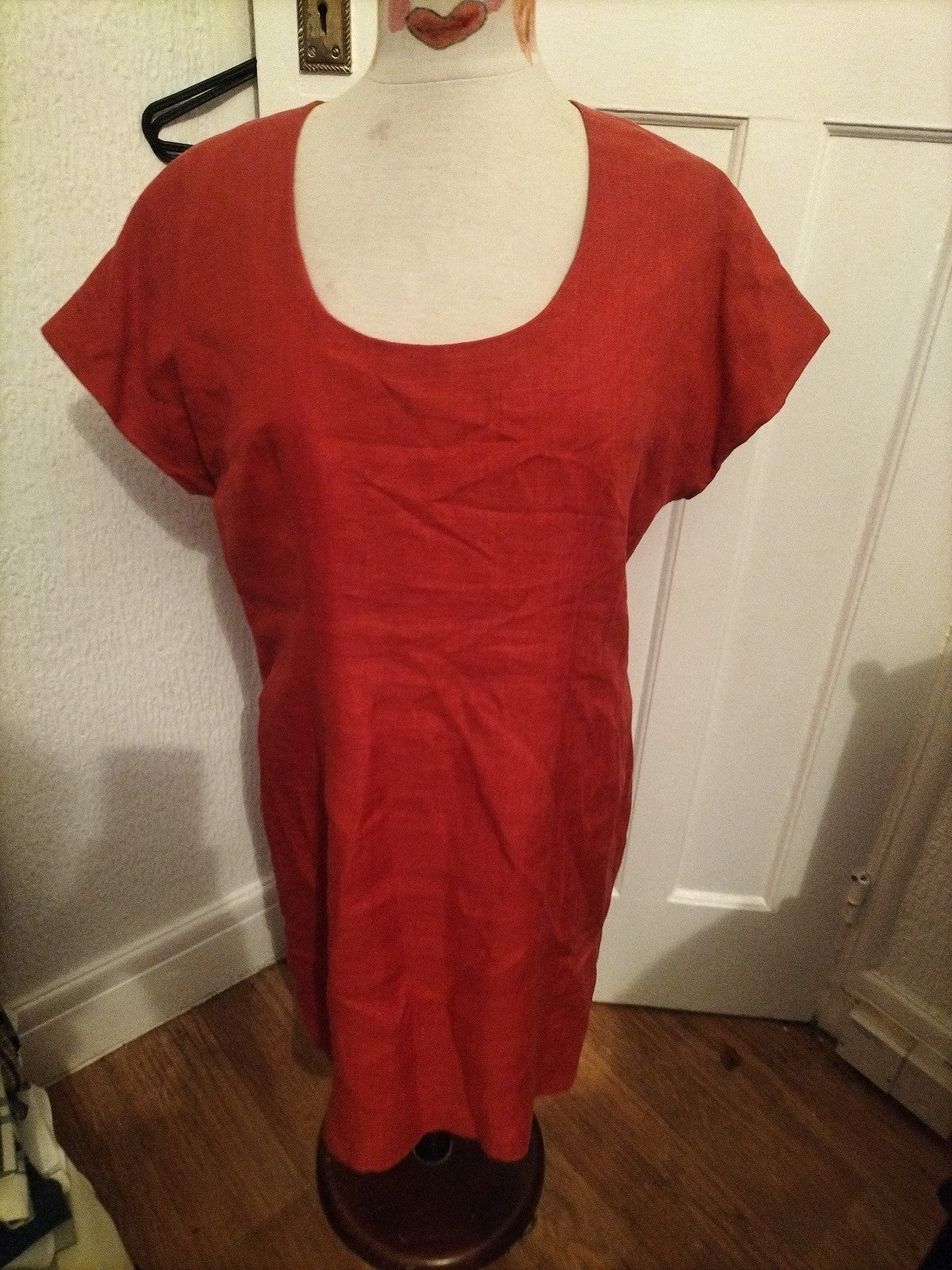 Ladies Vintage Size Large Red Lined Scoop Neck Short Sleeved Dress