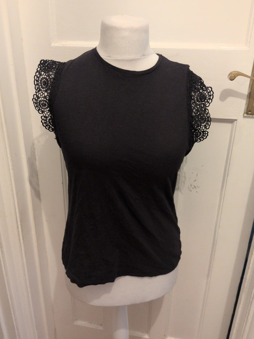 Papaya 12 Black Lace Frill Sleeveless Blouse