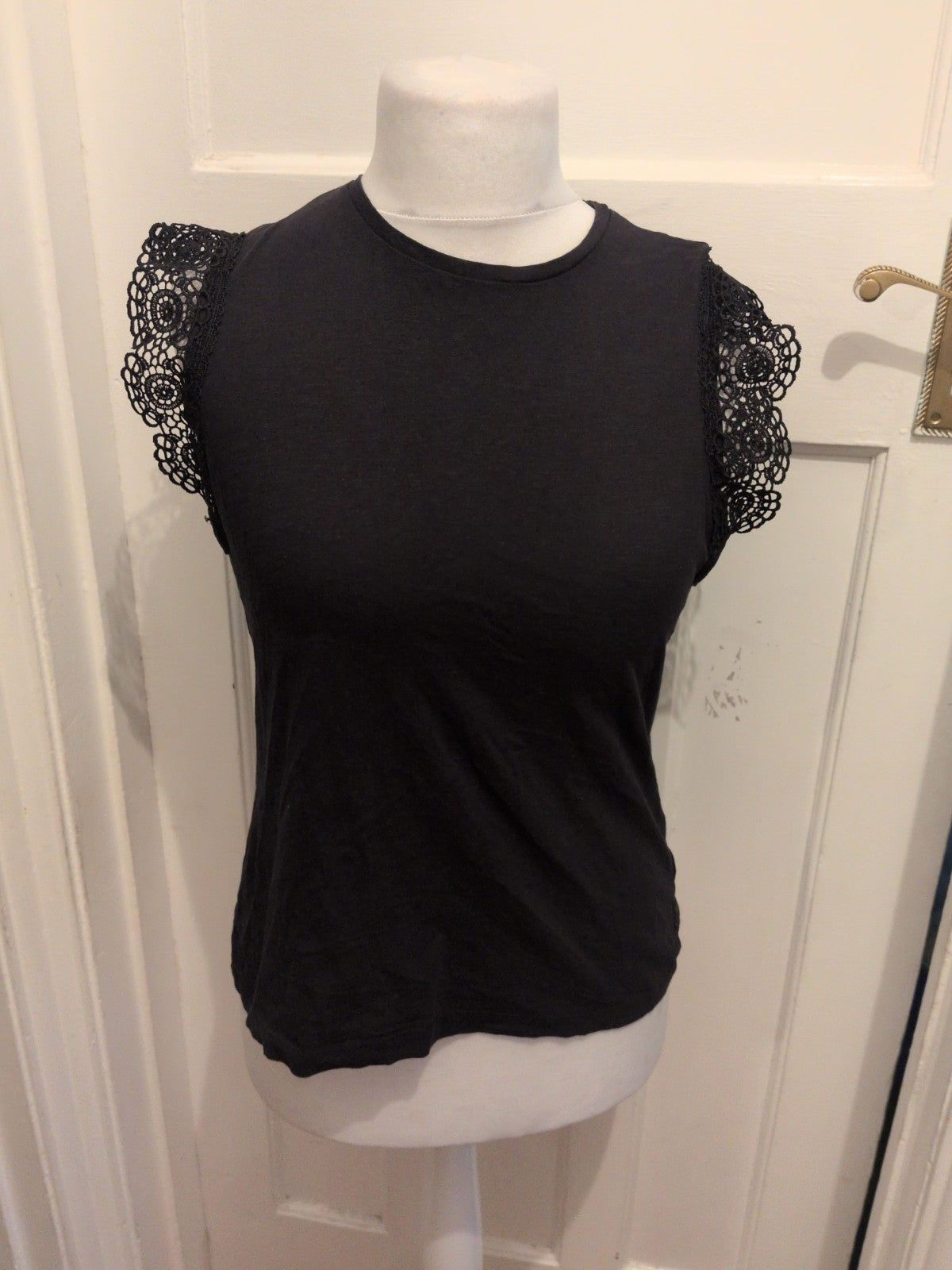 Papaya 12 Black Lace Frill Sleeveless Blouse