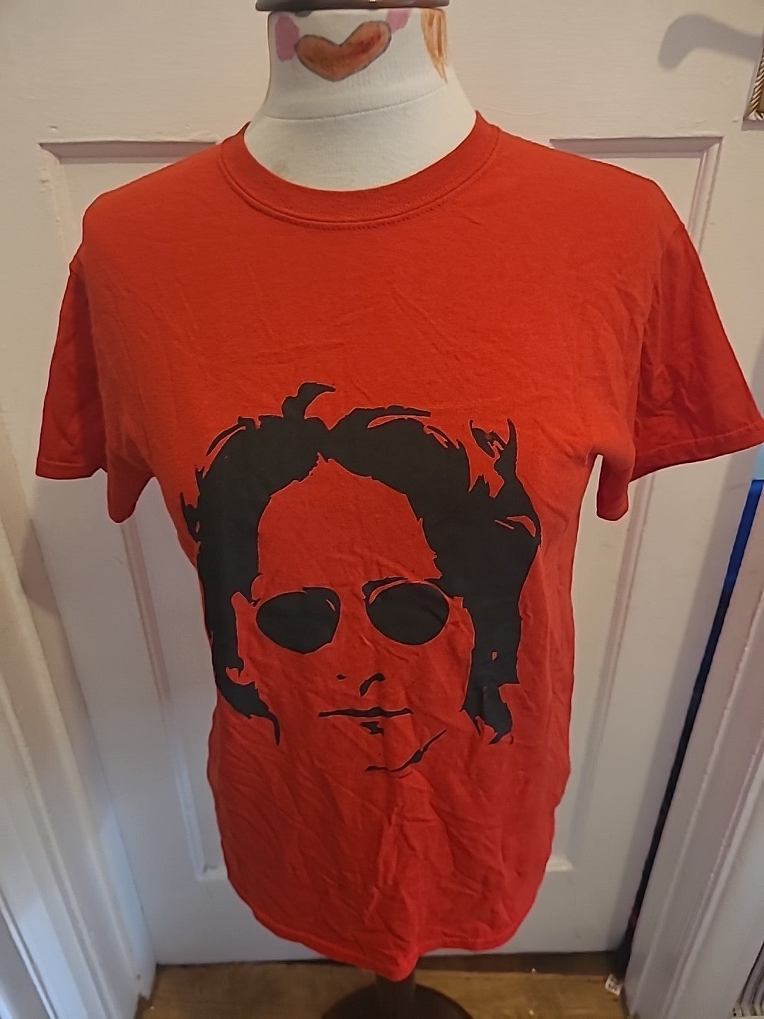Mens Gildan Size Medium Red With Black Face Print Short Sleeved Tshirt
