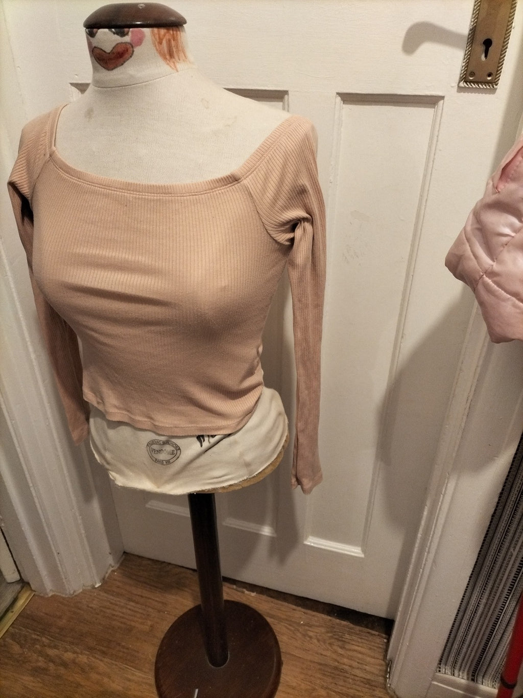 Ladies Divided Size Small Beige Ribbed Long Sleeved Tshirt