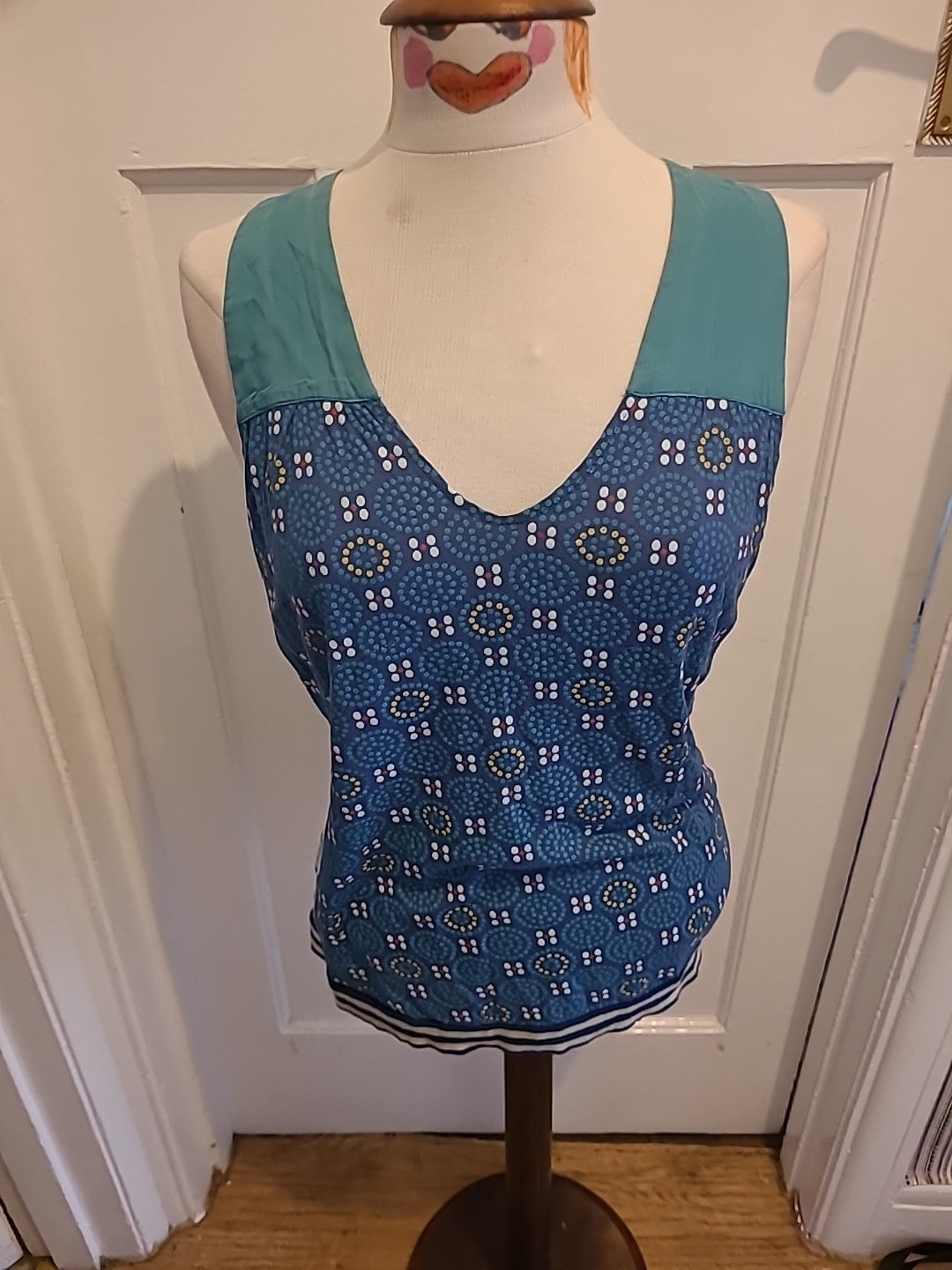 Ladies St-Martins Size Large Multi Sleeveless Blouse