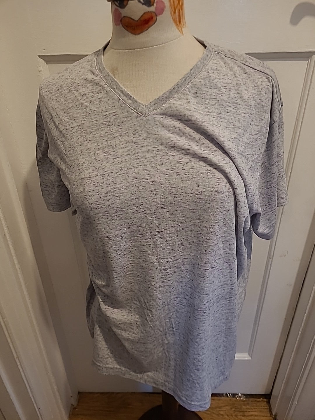 Mens Tu Size Large Grey Round Neck Short Sleeve Shirt