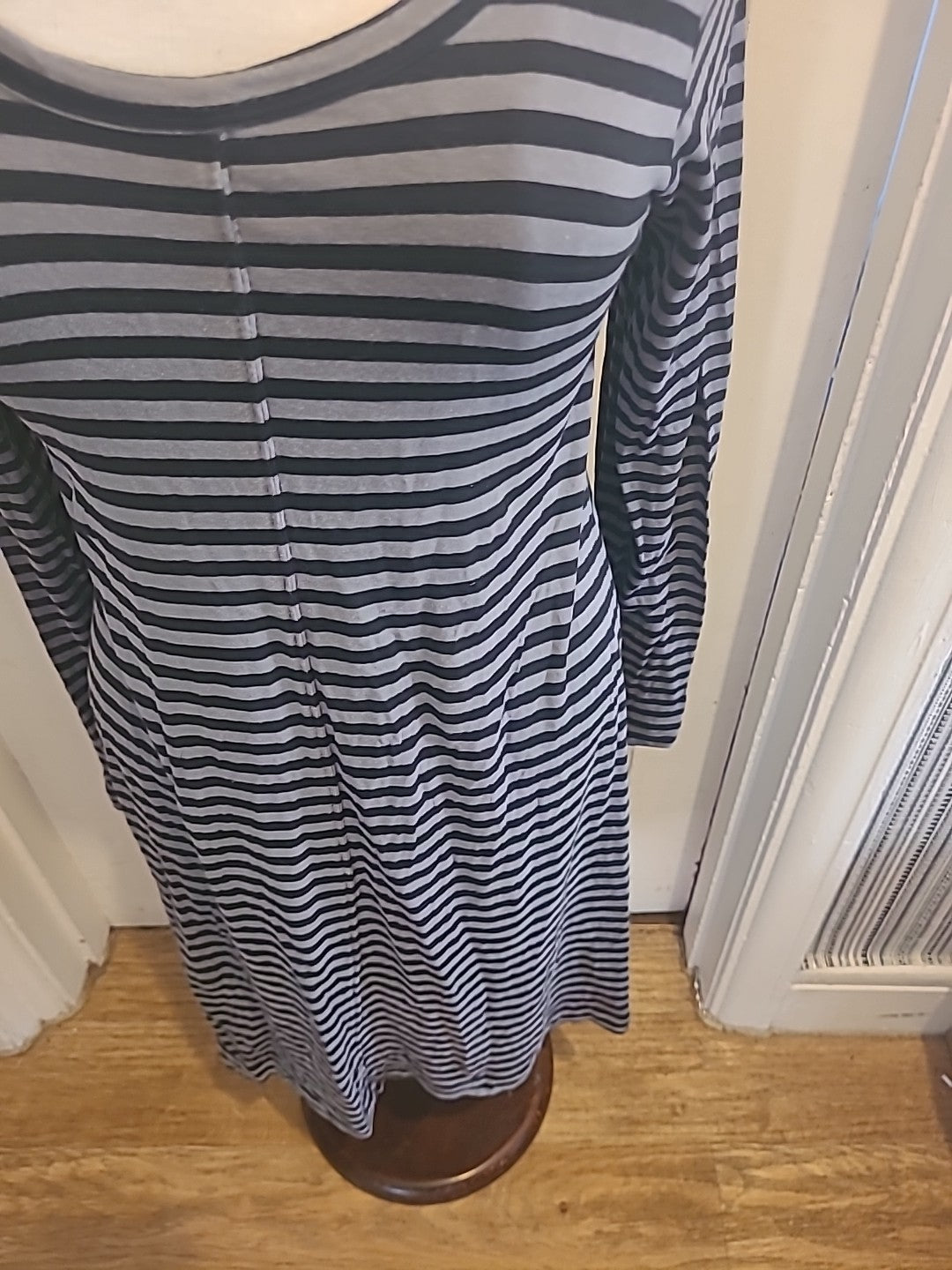 Ladies Earth Size Small Grey Black Striped Long Sleeved Dress