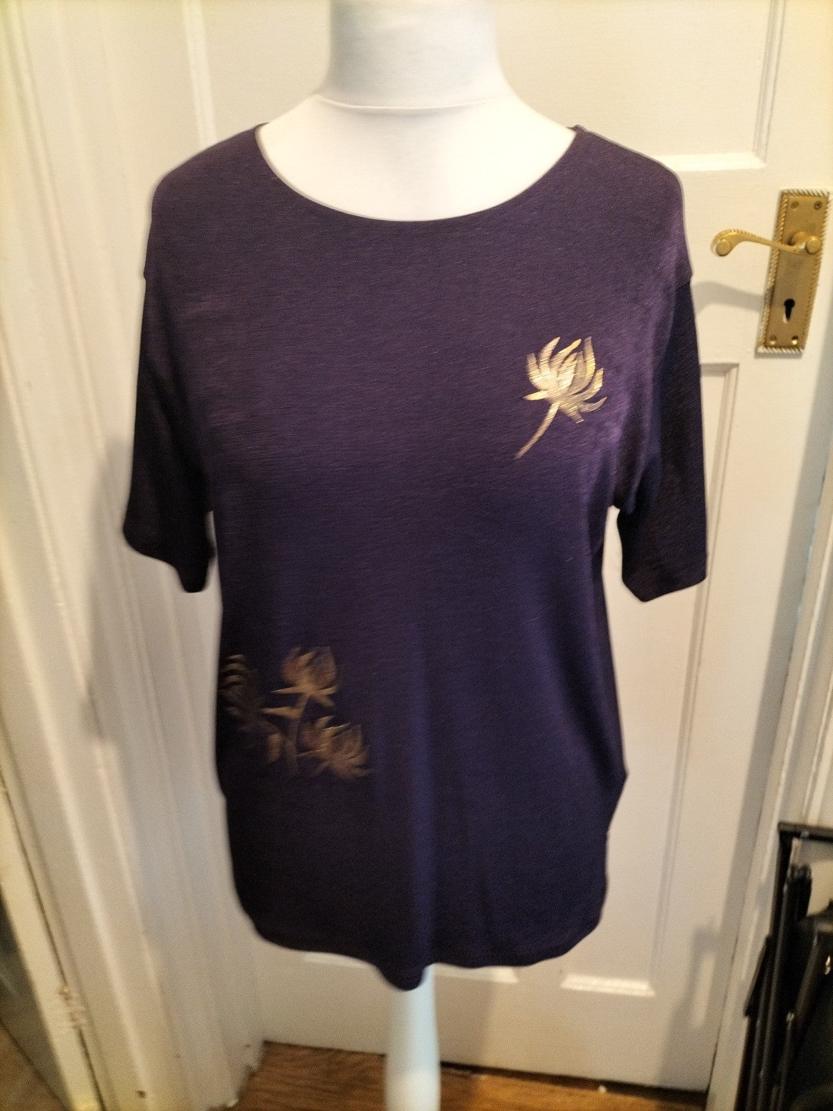Ladies Soul Size L/XL Purple With Floral Short Sleeved Blouse