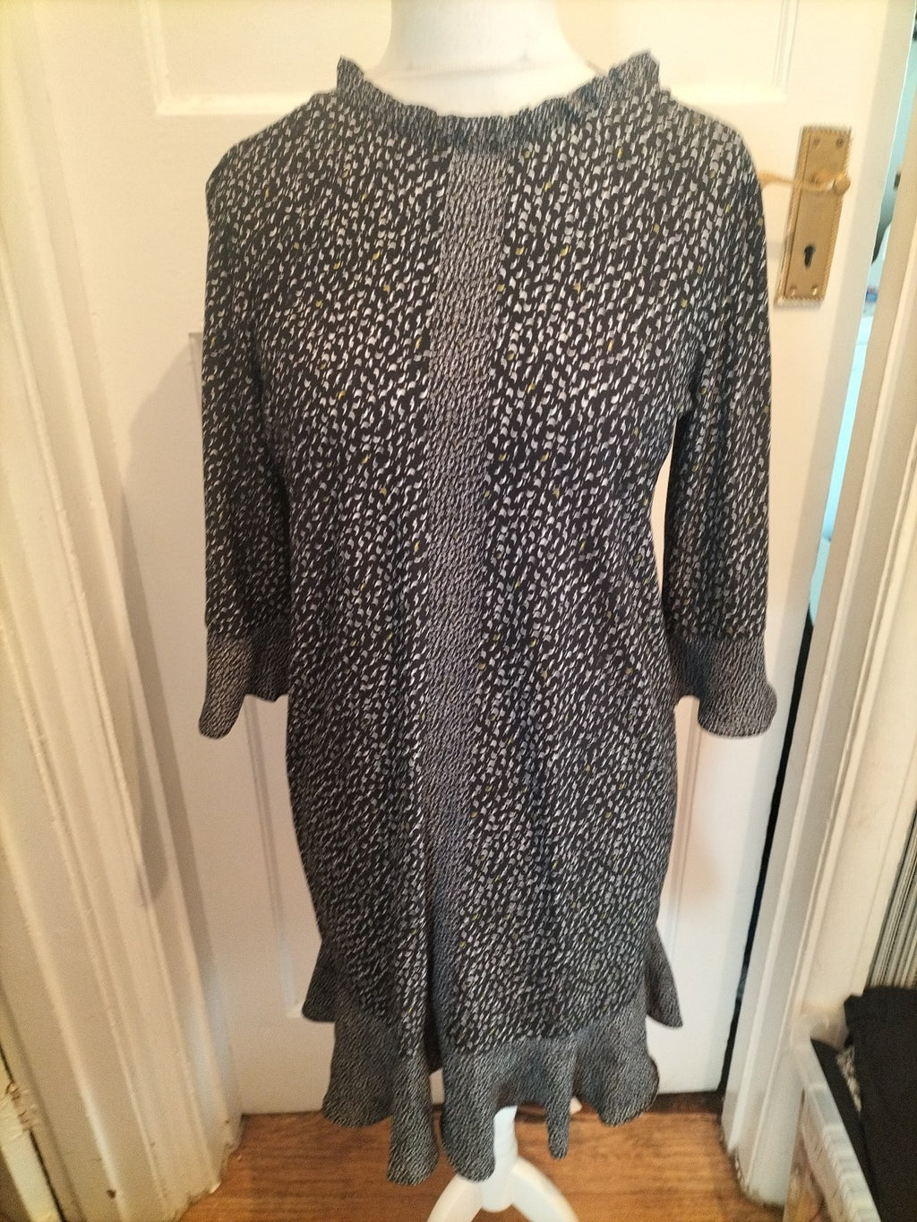 Ladies Next Size 12 Black White Yellow Dash Pattern 3/4 Sleeved Dress