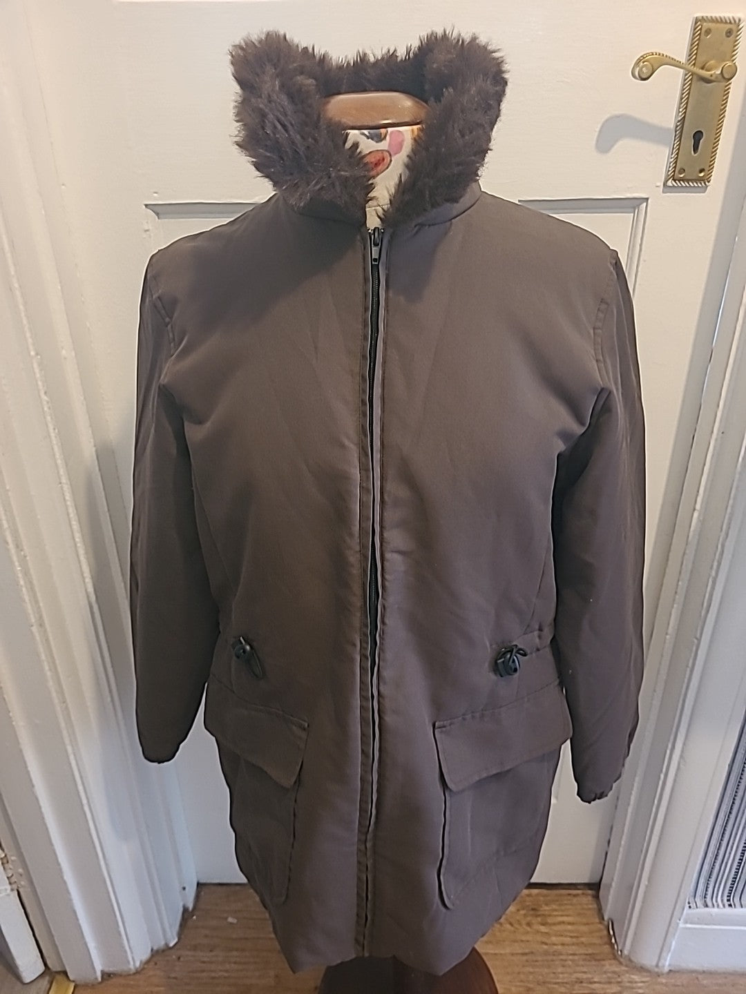 Ladies Casual Comfort Size 14 Brown Faux Fur Collar Coat
