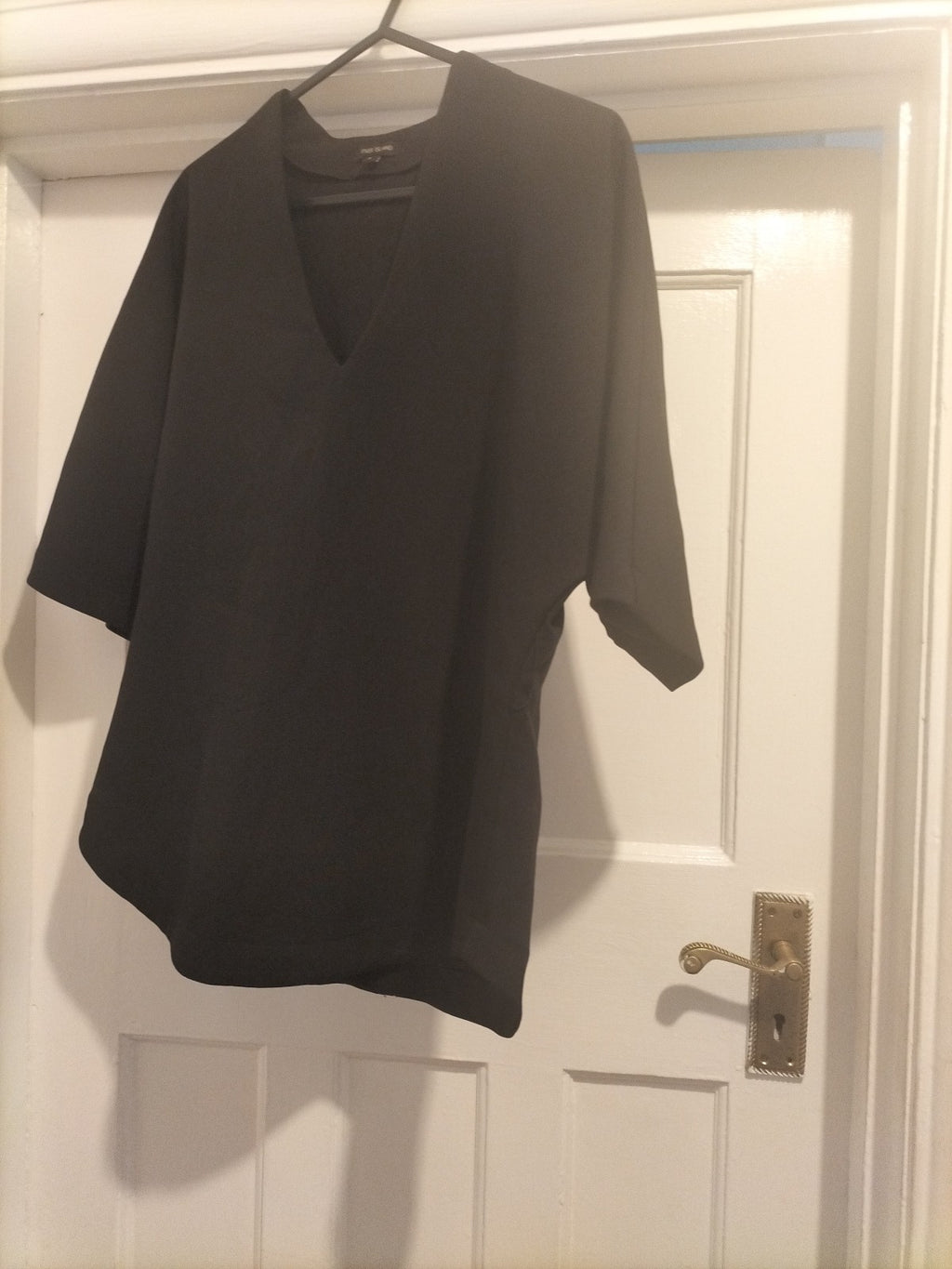 Ladies River Island Size 8 Black V Neck Short Sleeved Blouse