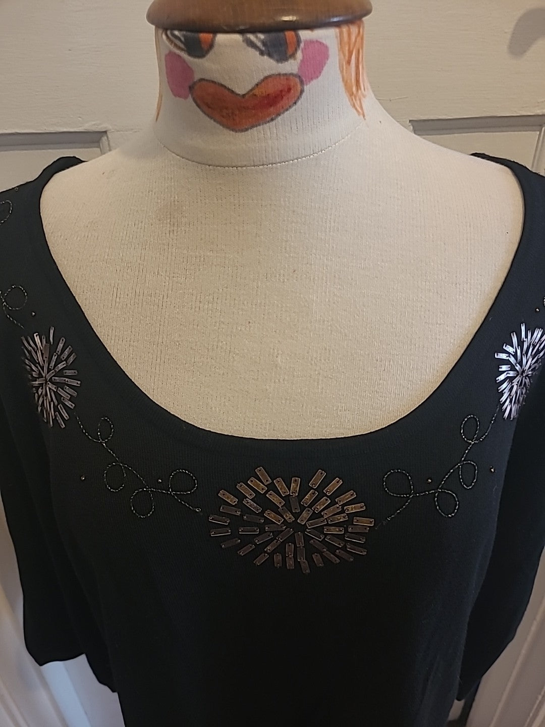 Ladies Heather Valley Size 18 Black Long Sleeved Detailed Blouse