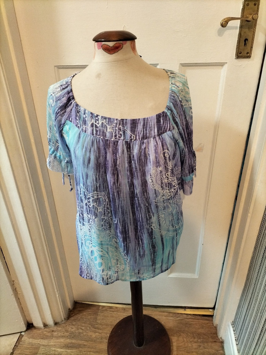 Ladies Alison Morgan Size Medium Purple/Aqua Short Sleeved Blouse