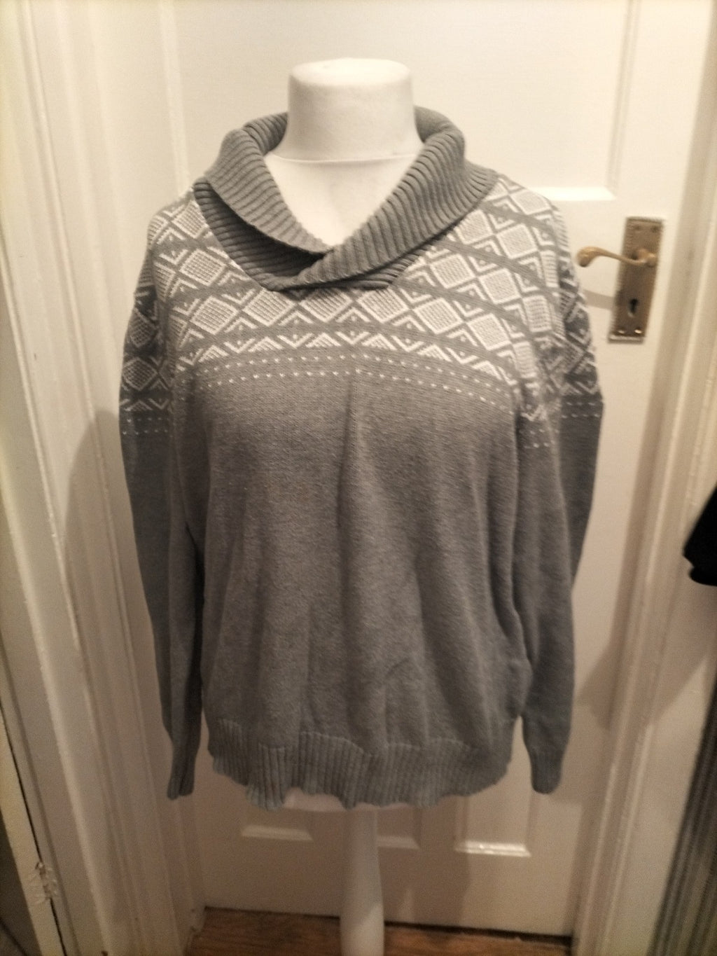 Mens Primark XL Grey And White Collared Pullover Jumper