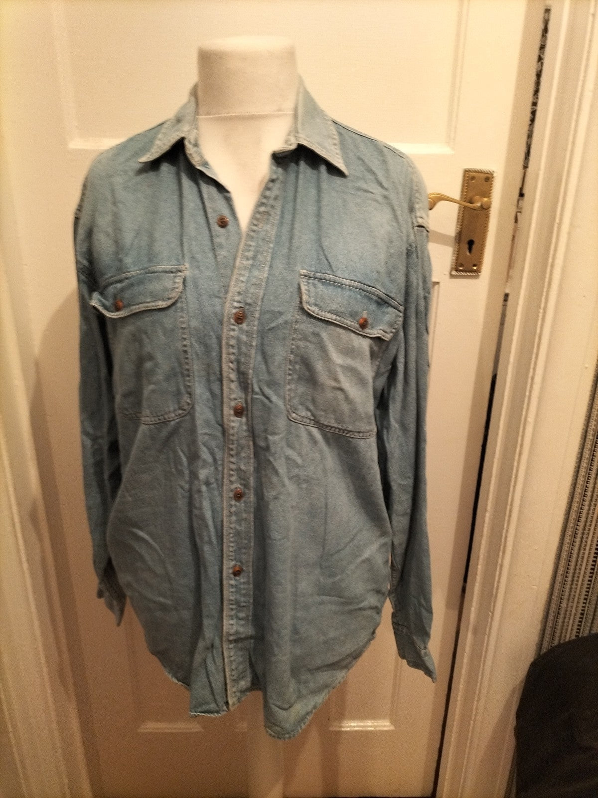 Mens Casual Club Size M Denim Long Sleeved Shirt
