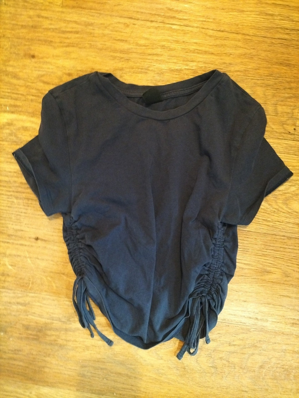 Ladies Urban Outfitters Size XS Navy Short Sleeved Ruched Top
