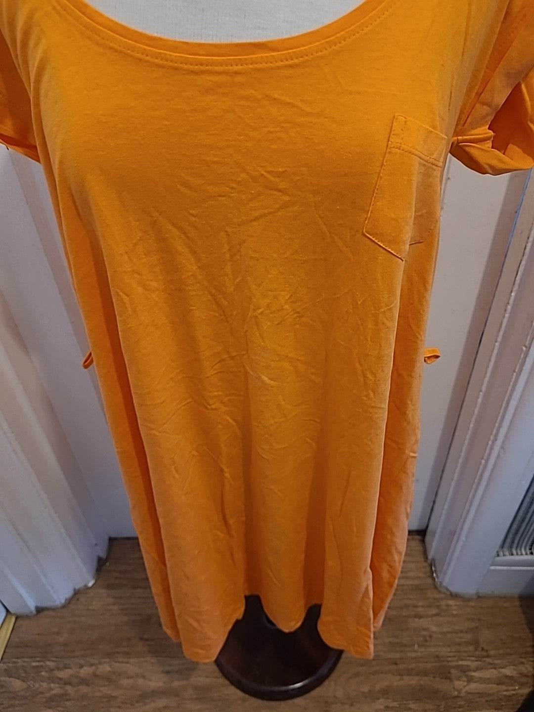 Ladies Store Twenty One Size 16 Orange Short Sleeved Midi Dress