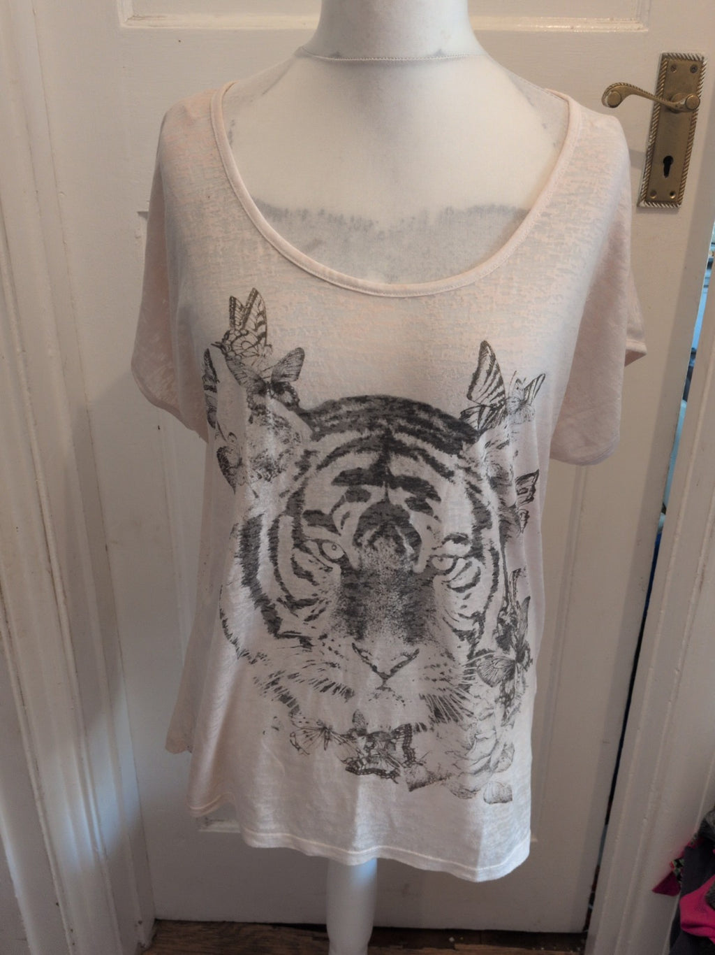 Ladies Next Size 16 Pale Pink Tiger Image Short Sleeve T-shirt