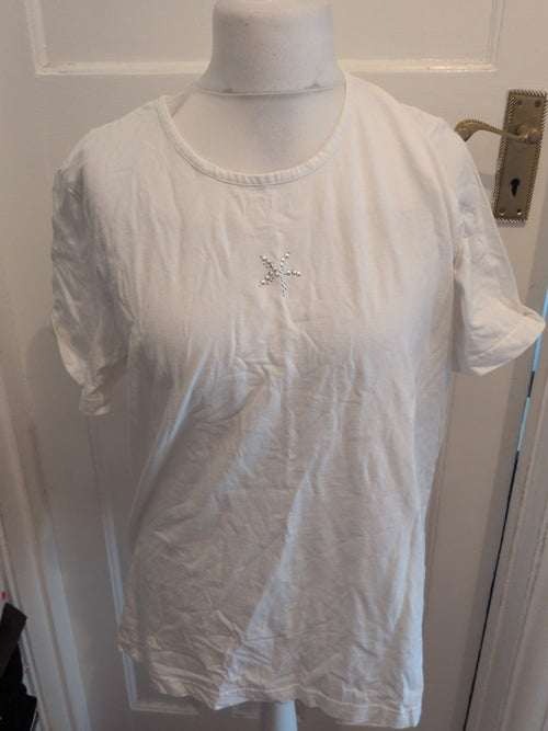 18 White With Silver Star Short Sleeve T-shirt