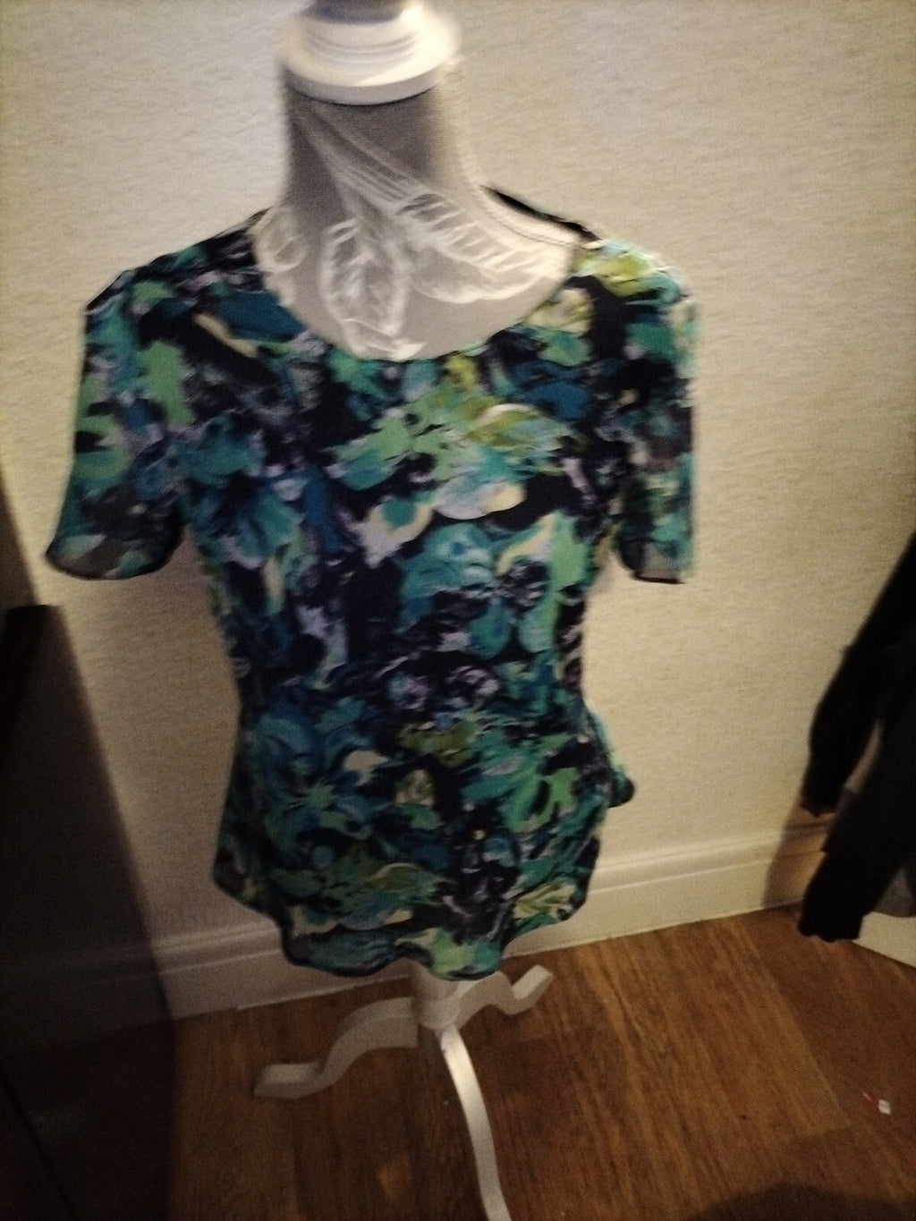 Ladies H&O 12 Multi Floral Short Sleeved Lined Blouse