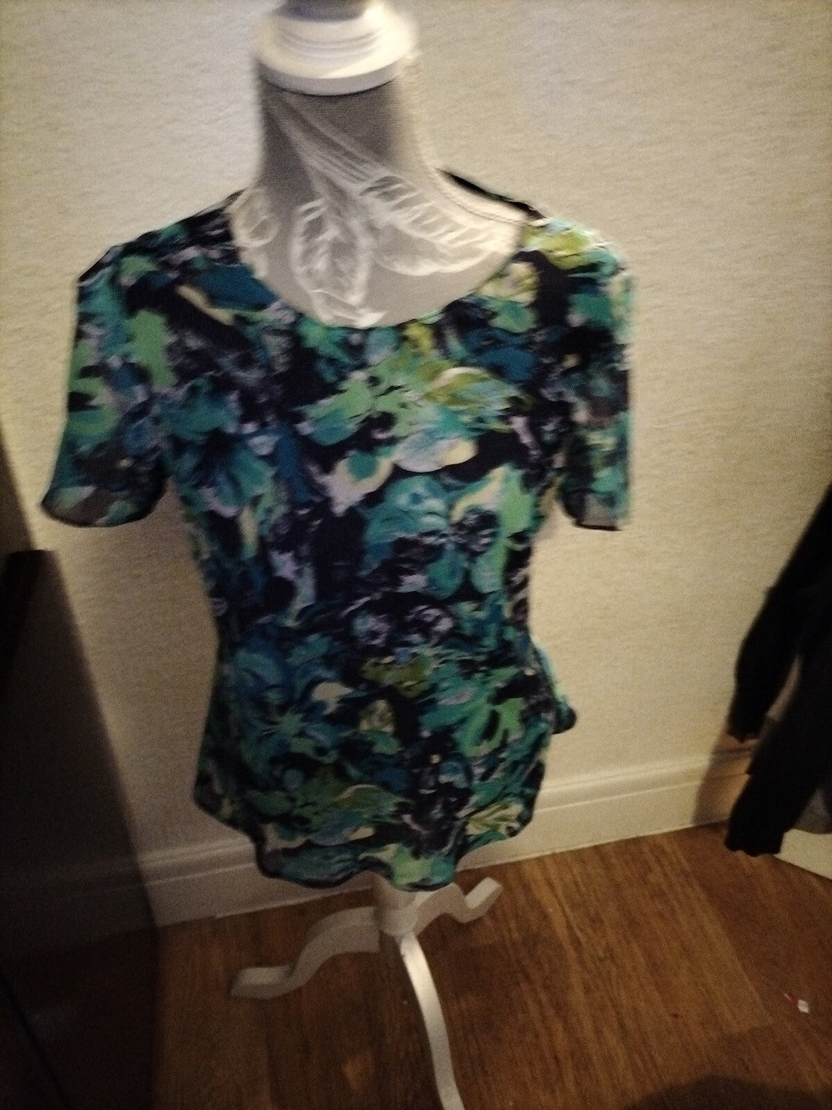 Ladies H&O 12 Multi Floral Short Sleeved Lined Blouse