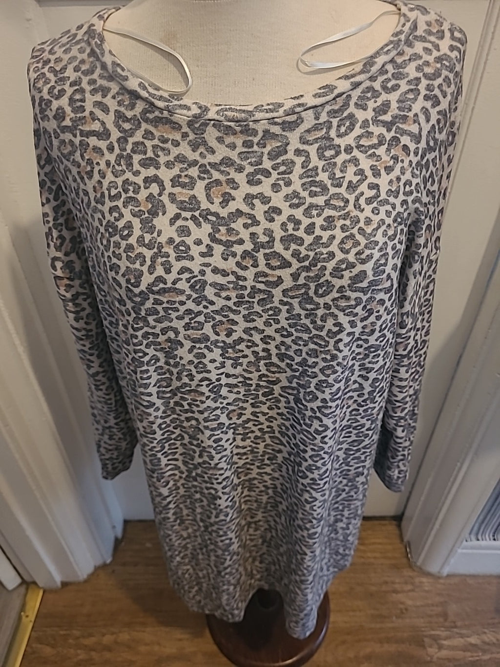 Ladies Peacocks Size 14 Animal Print Style Long Sleeved Dress