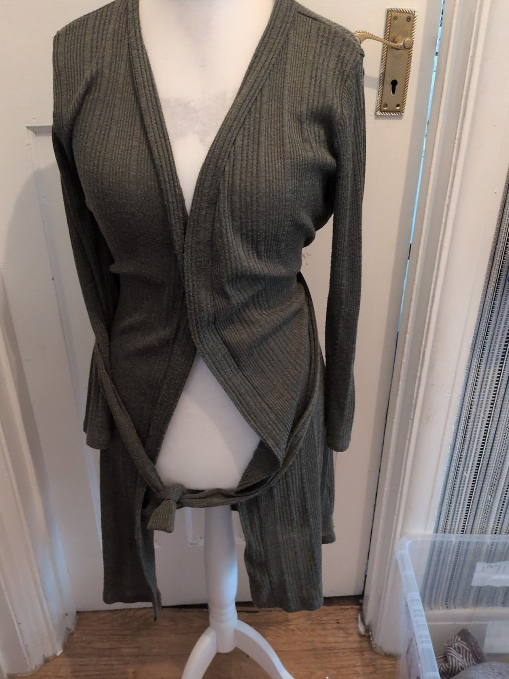 Primark 6/8 Khaki Green Long Sleeved Lightweight Cardigan