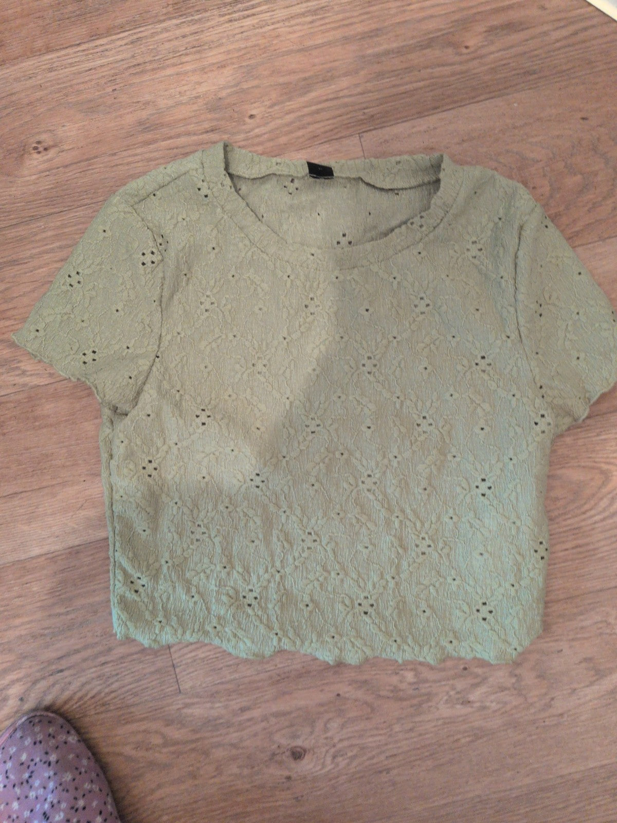 Medium Light Khaki Short Sleeve T-shirt Floral Pattern