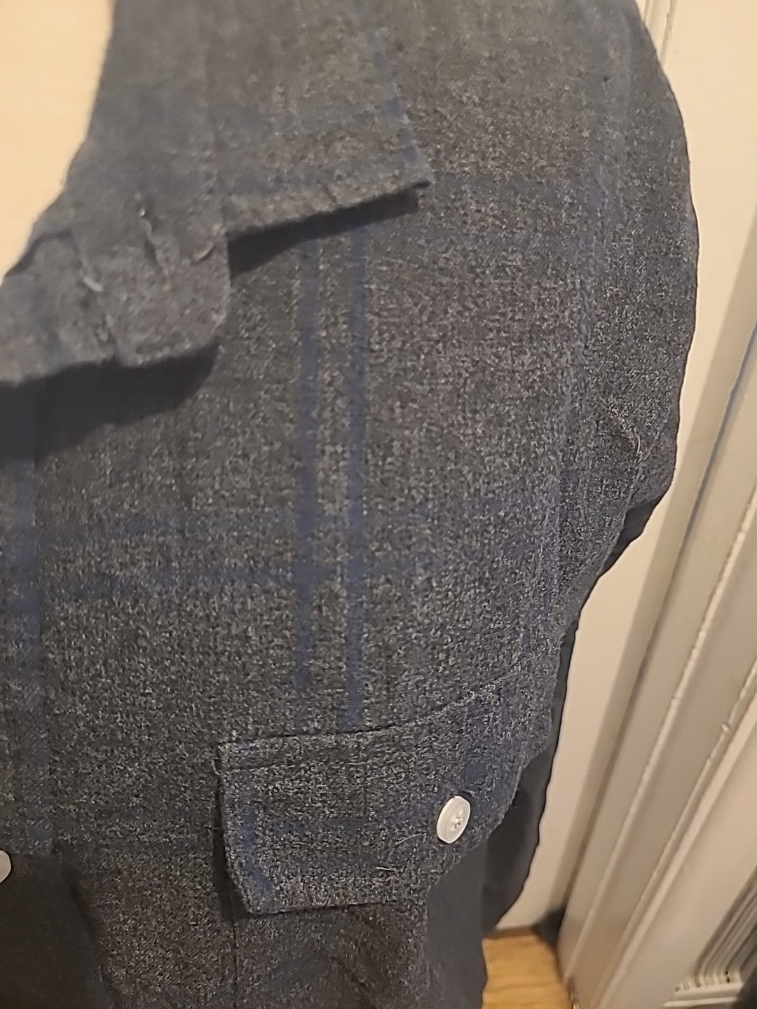 Mens Threadbare Size XL Grey/Blue Long Sleeved Shirt