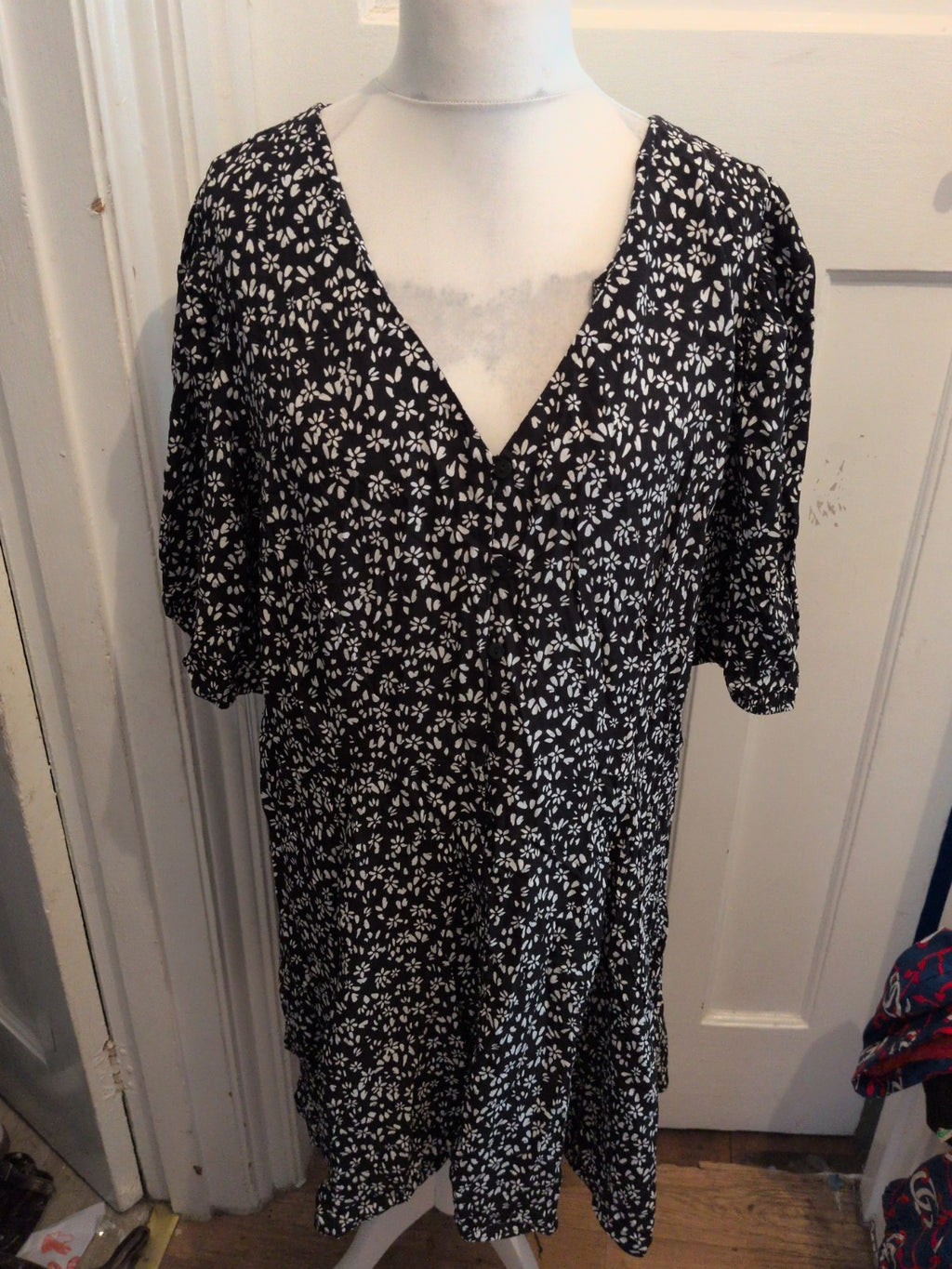 Ladies George 24 Black Pattern Short Sleeve Knee-Midi Dress