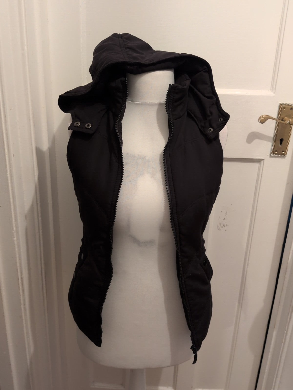 New Look 6 Black Lined Gilet