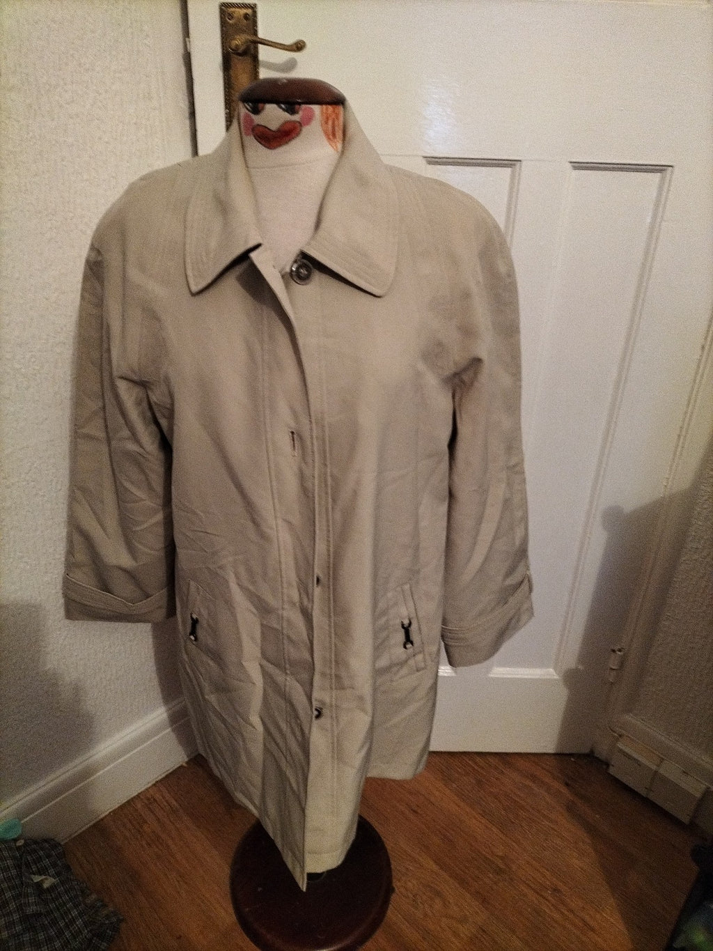 Ladies EWM Size 14 Pale Beige Lined Long Sleeved Jacket