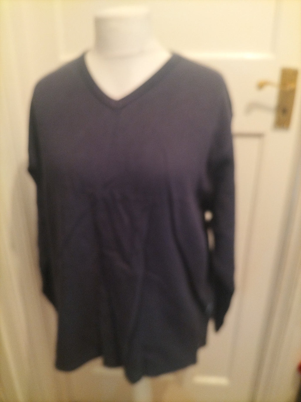 Mens Ila Size M Navy Sweatshirt V Neck