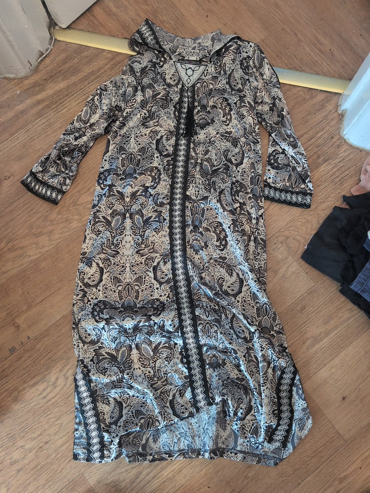 Sophia Secret 8 Multicoloured Hooded 3/4 Kimono