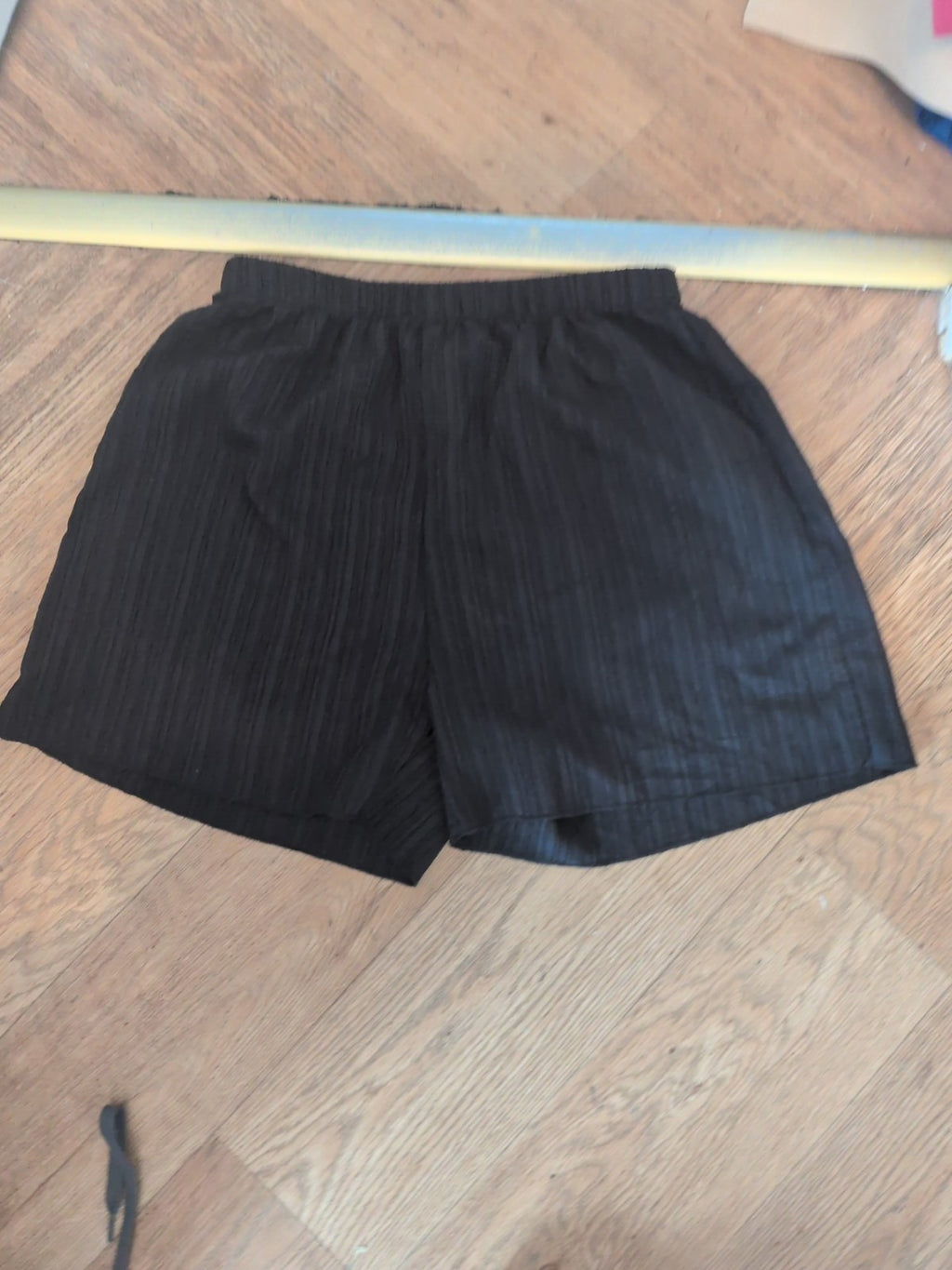 Medium Black Crinkle Elasticated Shorts