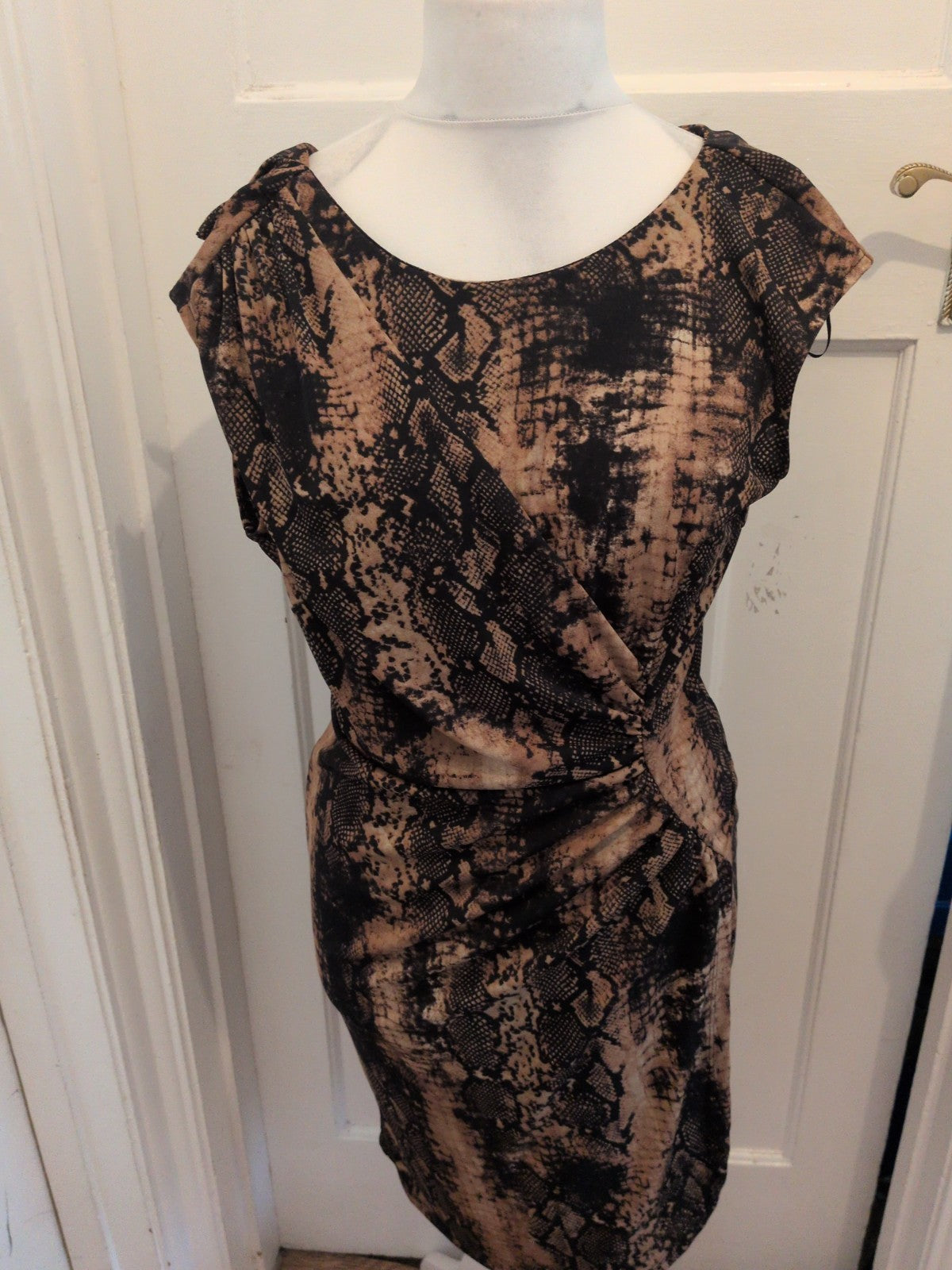 F&F 12 Black And Brown Short Sleeve Knot Dress