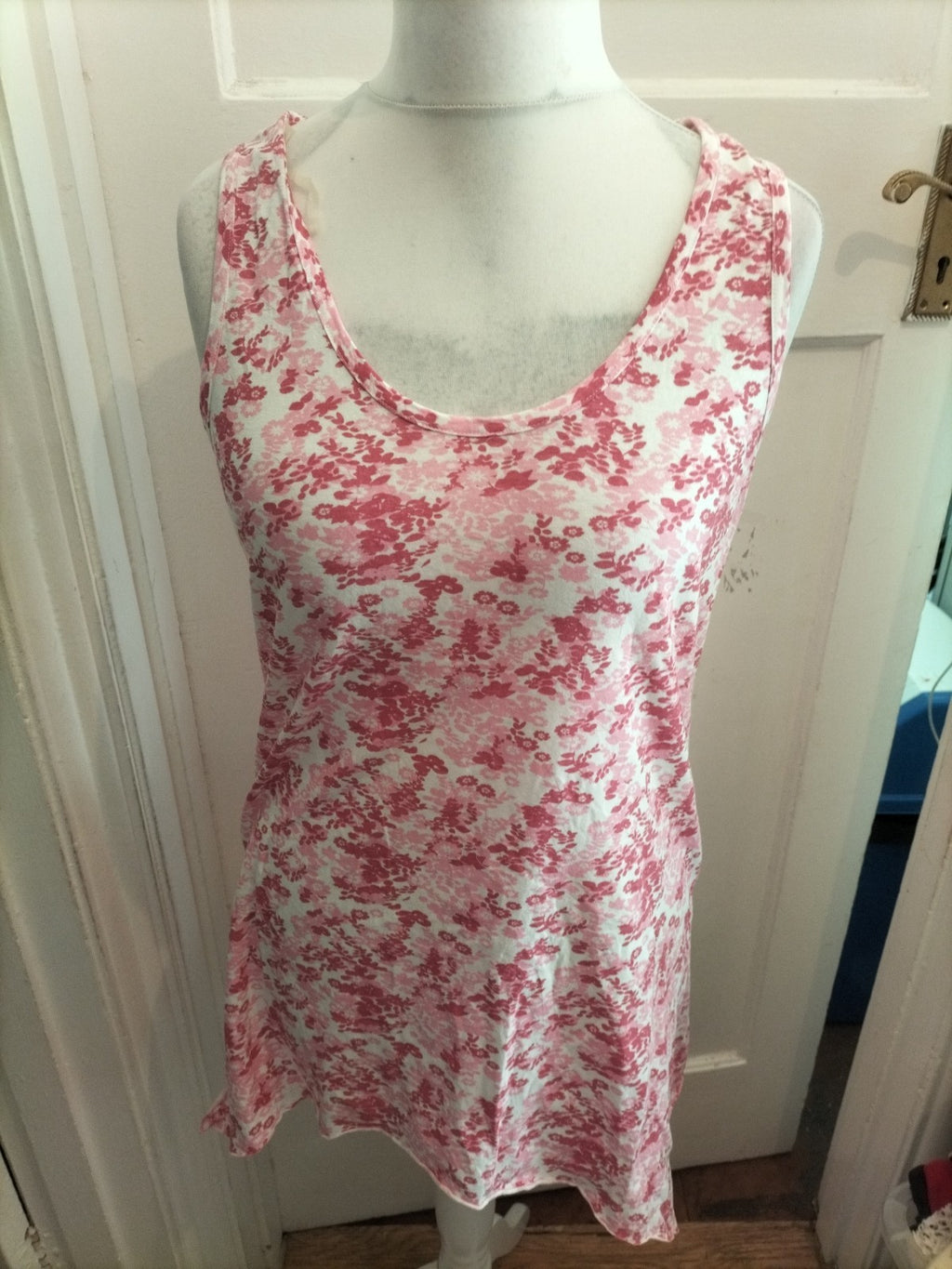 Store Twenty One 14 Pink Floral Sleeveless Blouse