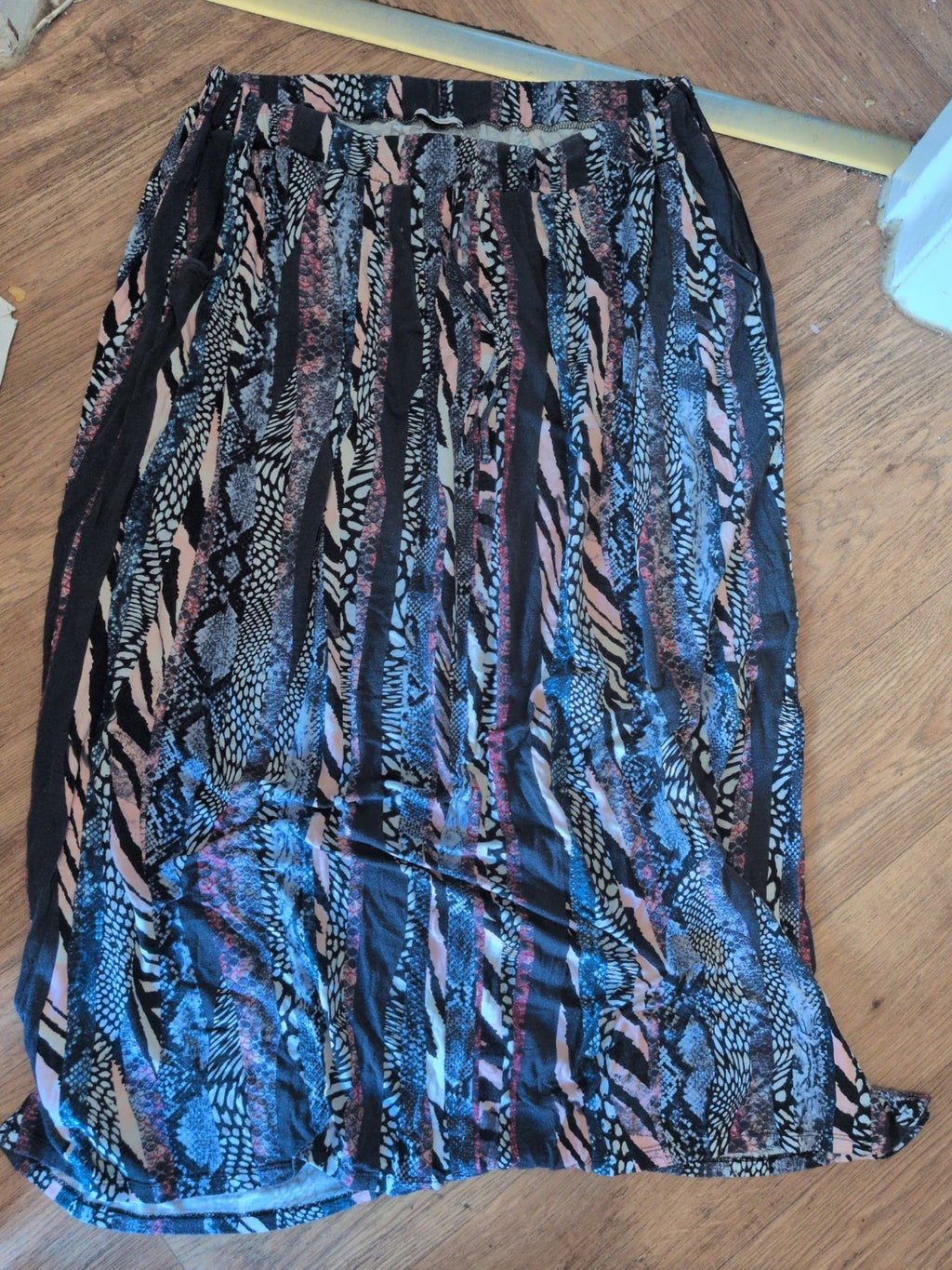 Ladies Tu Size 18 Multi Aztec Long Length Maxi Skirt