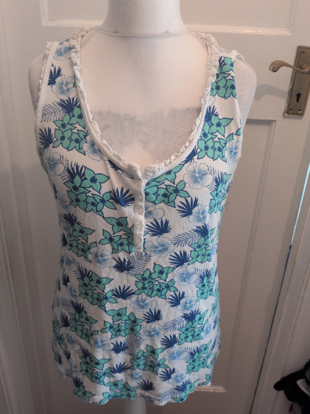 Papaya 20 White Turquoise And Blue Sleeveless Blouse